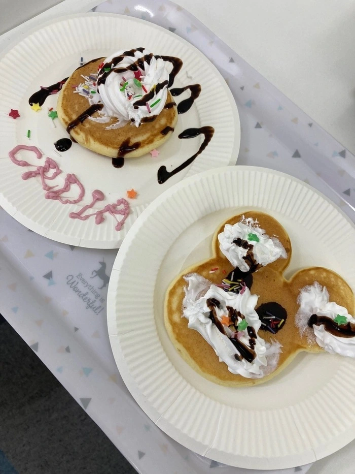 出来上がったホットケーキの写真